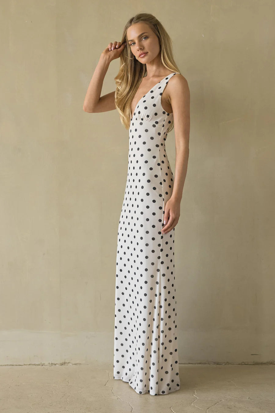 Polka Dot V-Neck Maxi Dress | Sleeveless Fitted Evening Dress